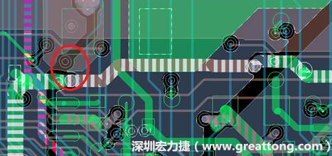 慢慢確認(rèn)CAF發(fā)生的位置后，可以配合Gerber查看PCB的結(jié)構(gòu)是否有通孔太近或是線路太近的問(wèn)題。