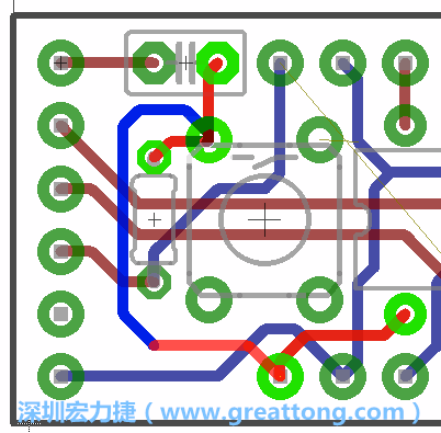 為了要創(chuàng)造一個電路通道，首先要先點擊重置開關(guān)的連結(jié)點進行布線，在電路板的背面繪制線路直到其它線路前的乾淨區(qū)域。