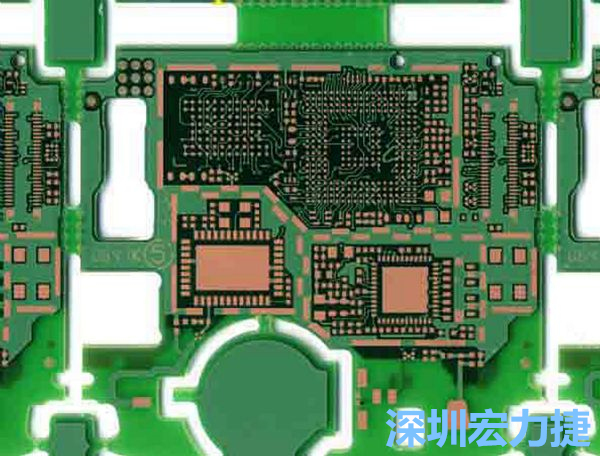 在產(chǎn)品極度要求小型化設(shè)計時，可利用HDI板材壓縮主板面積，同時具減輕重量優(yōu)點。