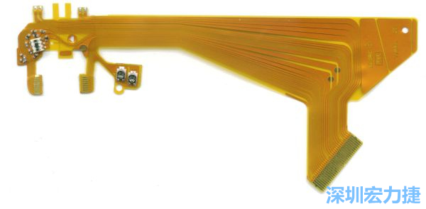 針對消費(fèi)性電子產(chǎn)品的外型設(shè)計(jì)，F(xiàn)PC可以做任意形狀的適應(yīng)性線路設(shè)計(jì)。